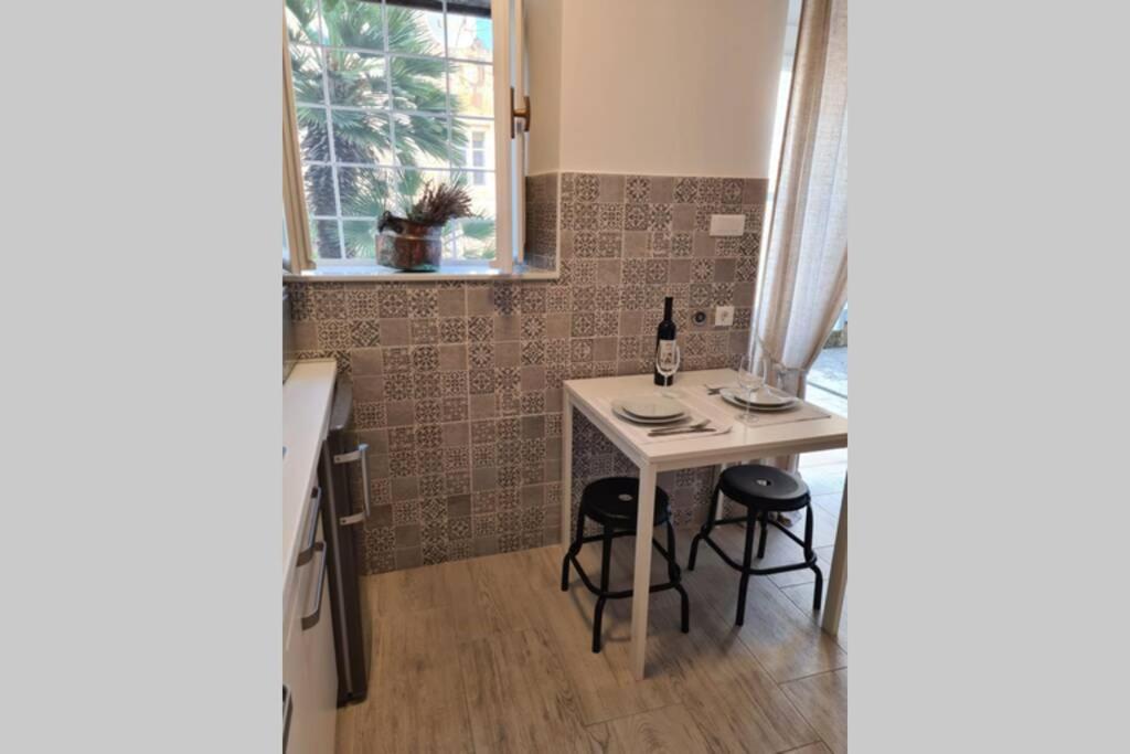 Studio Apartment Marella Vis Buitenkant foto
